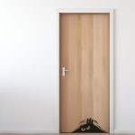 برچسب در اتاق طرح چشم اخمو