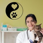 برچسب دیواری یین یانگ قلب و پنجه