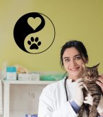 برچسب دیواری یین یانگ قلب و پنجه