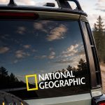استیکر نشنال جئوگرافیک (National Geographic) | نماد اصیل ماجراجویی برای ماشین‌های آفرود و کمپر